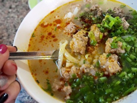 Về Đắk Lắk ăn Bánh Canh "hà Lan"