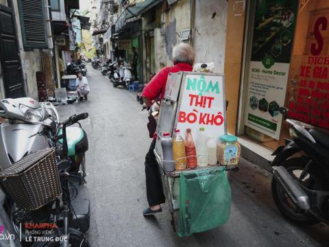 Xe Nộm Bò Khô Gần 40 Năm Không Một Tiếng Rao, Kiếm 4 Triệu Mỗi Ngày Của “giáo Sư” Hn