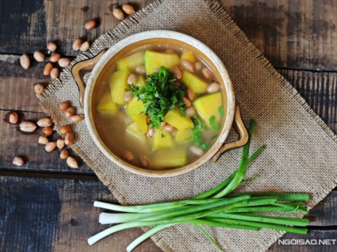 Canh Bí đỏ đậu Phộng Detox