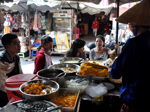 Quán Chè Sài Gòn Hơn 40 Năm Luôn đông Khách