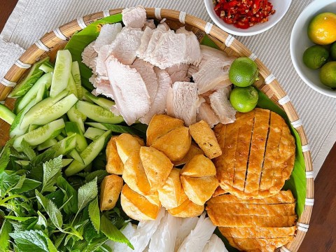 Mẹt Bún đậu Chuẩn Như Ngoài Tiệm Của Mẹ Hà Tăng