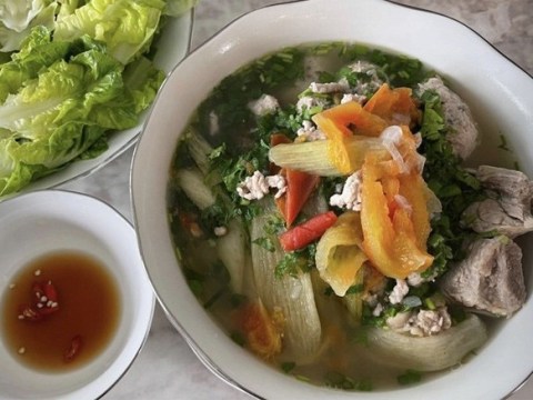 Đàm Thu Trang Trổ Tài Nấu Món Canh Sườn Mọc Dọc Mùng đãi Chồng đại Gia