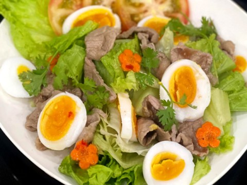 Salad Thịt Bò Xà Lách