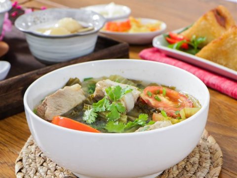 Canh Sườn Non Cải Chua