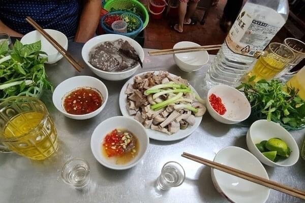 Những quán lòng lợn ngon nức tiếng quận Hoàng Mai, Hà Nội